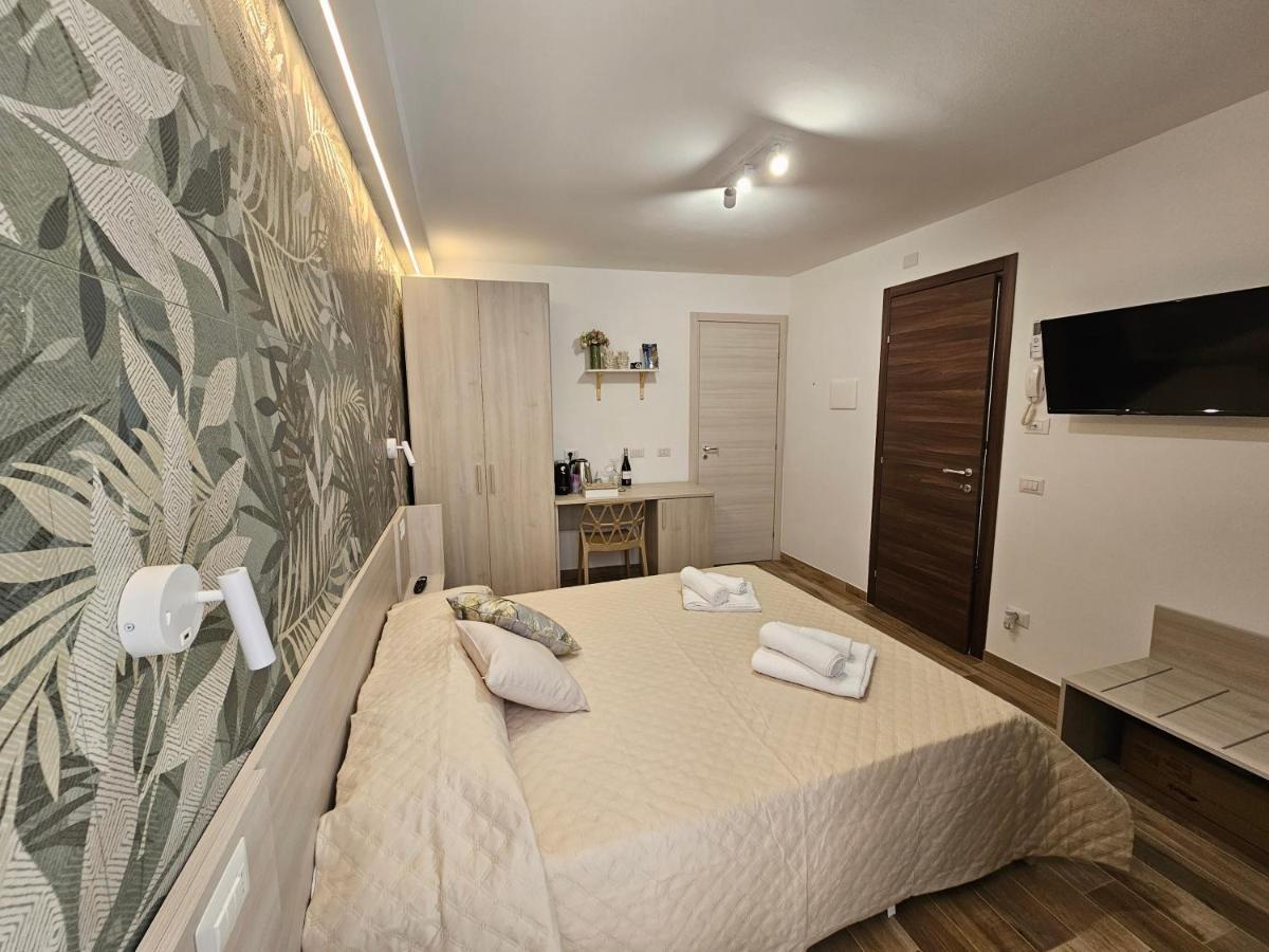 Hotel Zaffiro'S House Cefalù Esterno foto